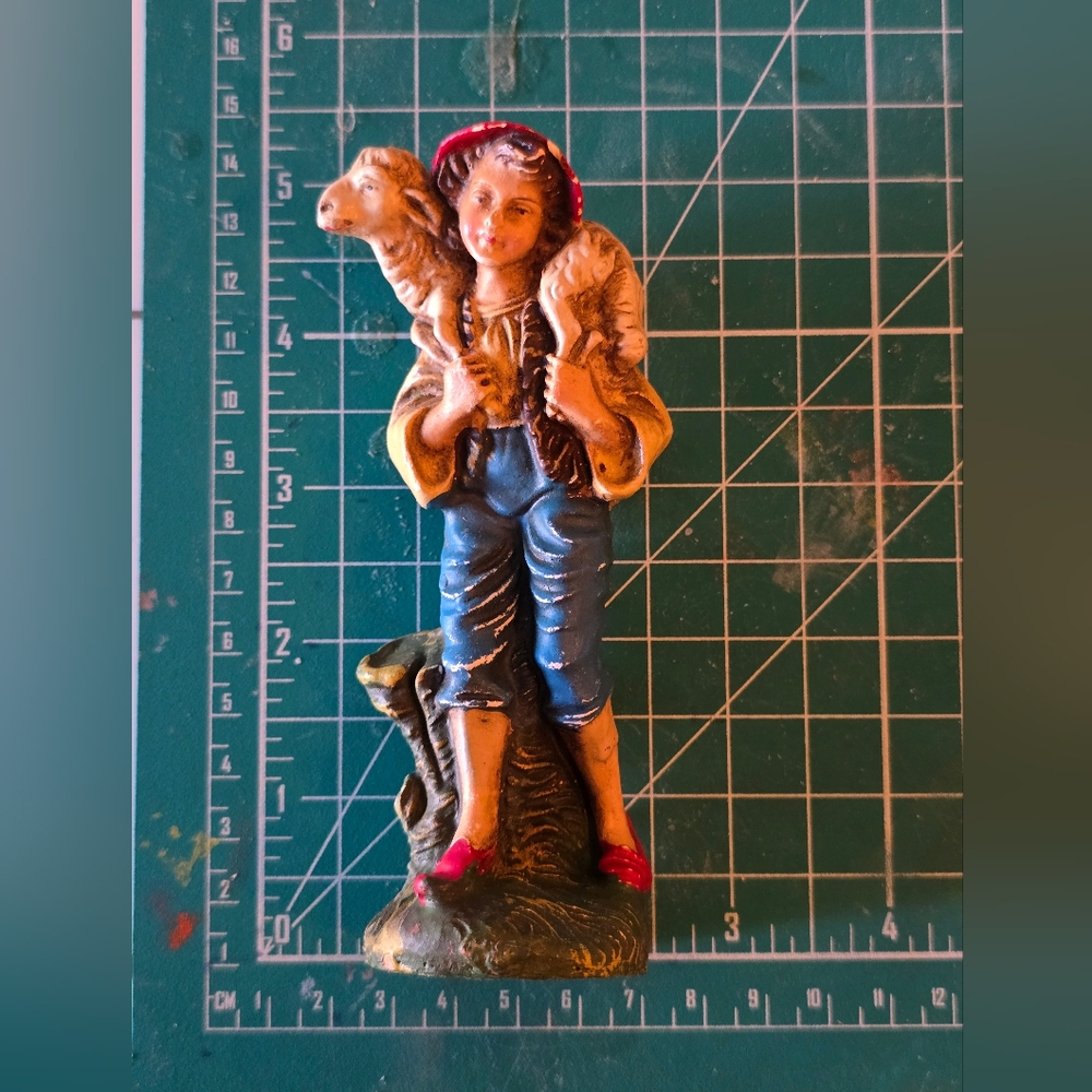 Nativity Figures - Picture 8 of 9